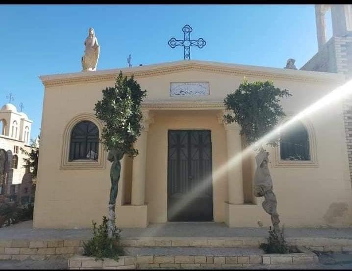 مقابر المسيحيين بالعاشر من رمضان المعلم فانوس